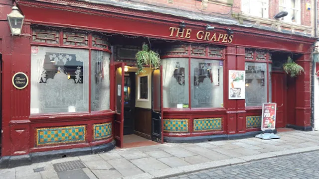 The Grapes Hotel