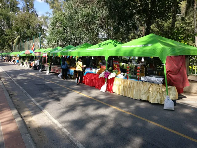 Kata Beach Day Market