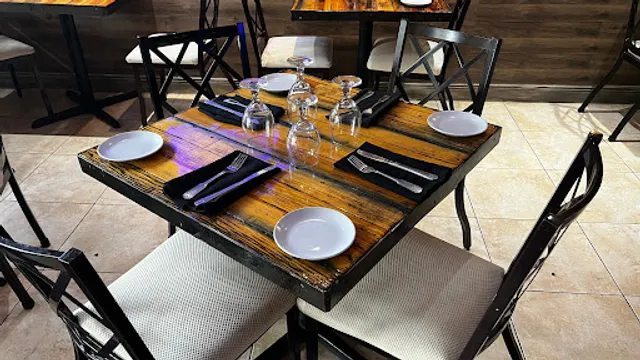 La Strega Bistro - DeBary