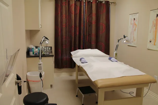 Yin's Acupuncture & Herbs Clinic