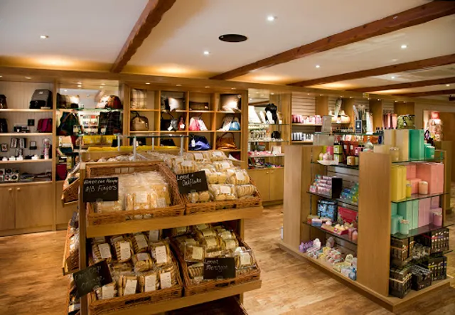 Dean's of Huntly Ltd