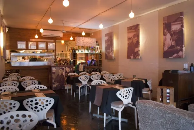 Fusion World Food Cafe