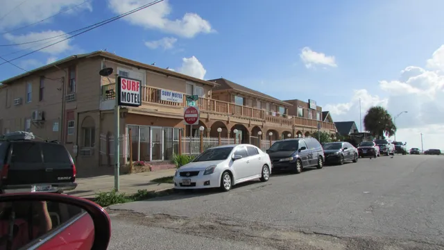 Surf Motel & Apartments