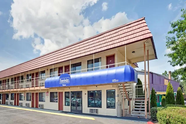 Travelodge by Wyndham Sea-Tac Airport North