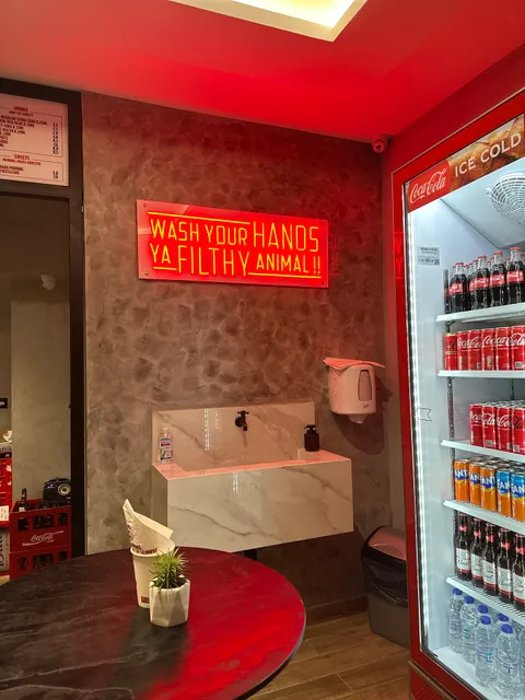 AMERIKANOS American Classics diner