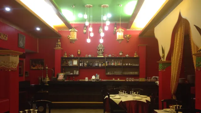 Bollywood ( Palais de Indra )