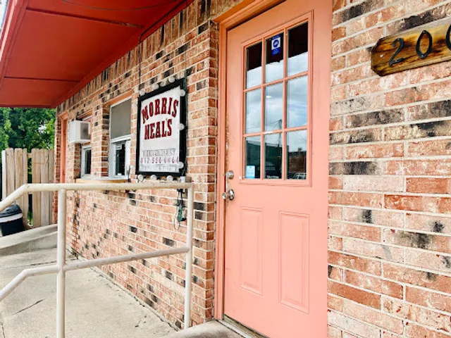 Morris Neal's Handy Hamburgers