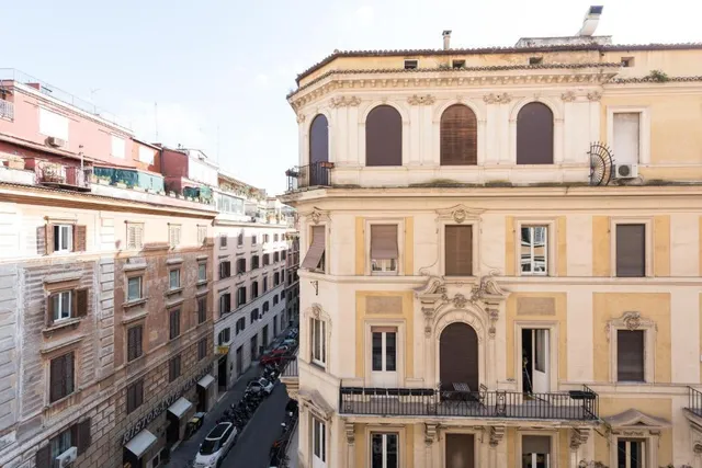 Circle in the Square, Rome