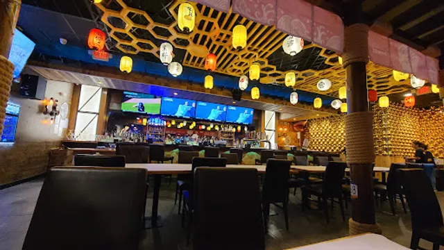 Hook & Reel Cajun Seafood & Bar