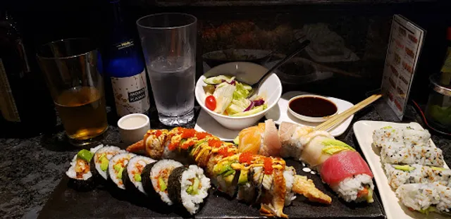 Momiji Sushi Restaurant - West Salem