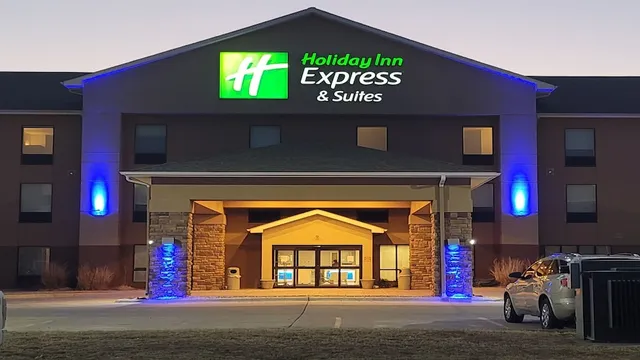 Holiday Inn Express and Suites - Junction City, Kansas