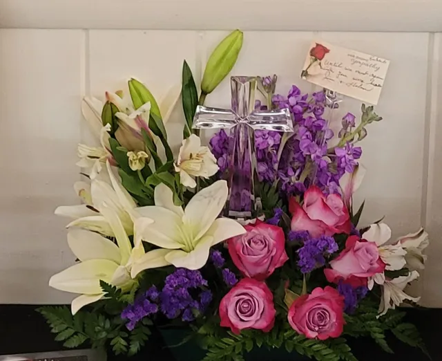 T.J.'s Ceramics, Flowers & Gifts