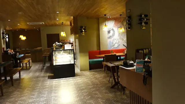 Habi's bar & restaurant