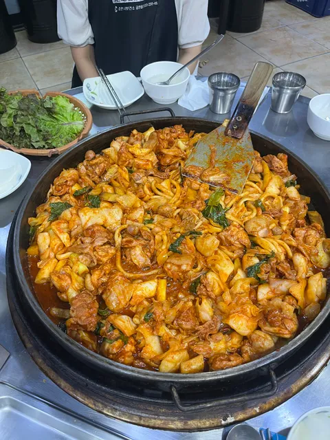 유미네닭갈비