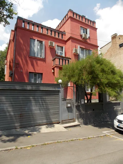 Miss Depolo Hostel & Apartmants