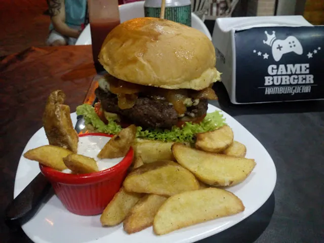 GAME BURGER