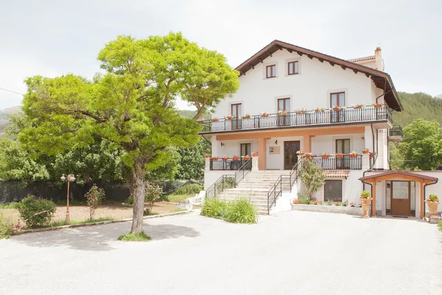 B & B Albergo Della Corte L'Aquila