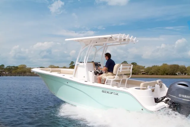 Freedom Boat Club - 14th Ave: Salt Creek