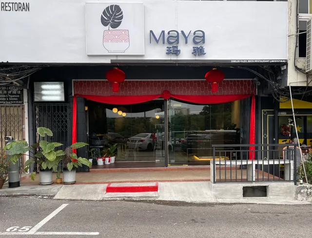 MaYa - Asian Fusion Restaurant