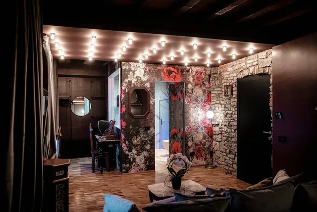 COMO LUXURY SUITES AURUM VITRUM