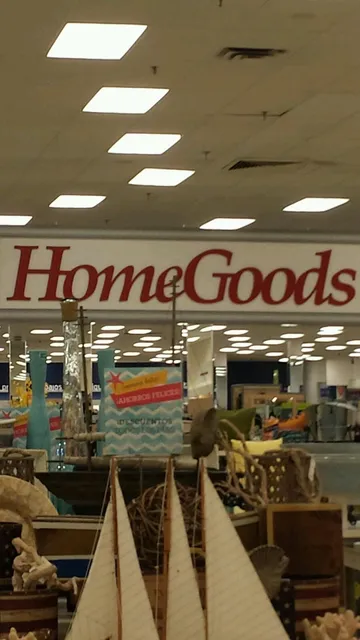 Marshalls & HomeGoods