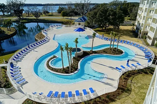 Bluewater Resort & Marina by Spinnaker Resorts