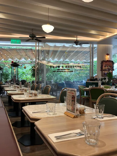 Feather & Bone Bar & Grill, Clear Water Bay