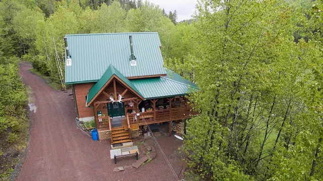 Auberge - Pourvoirie de la Rivière Matapédia