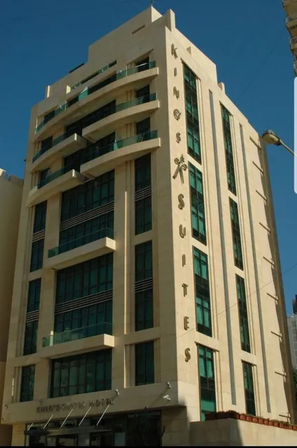 King's Suites Hotel