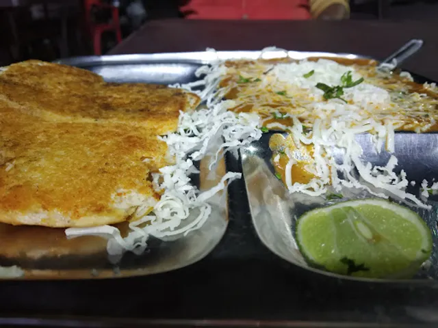 Rasraj juice & snacks center