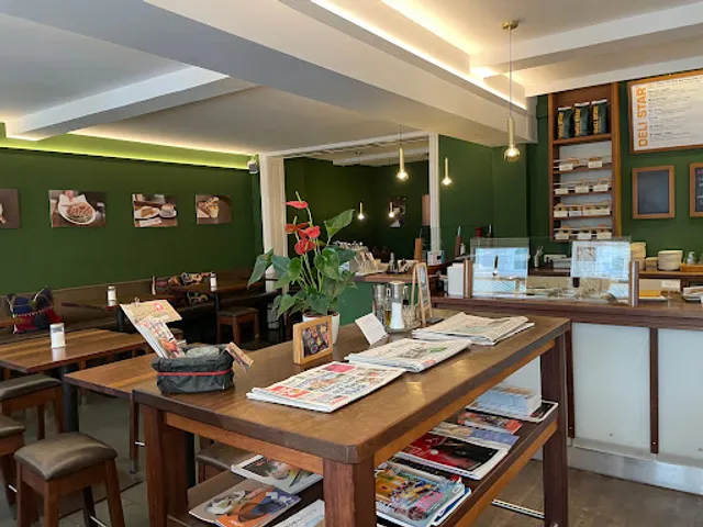 Deli Star Bagel & Coffee GmbH