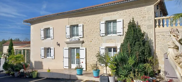 Les Orchidees Jaunay-Clan