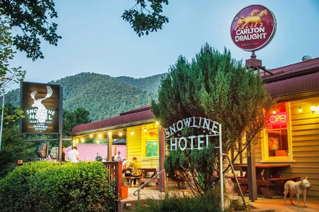 Harrietville Snowline Hotel
