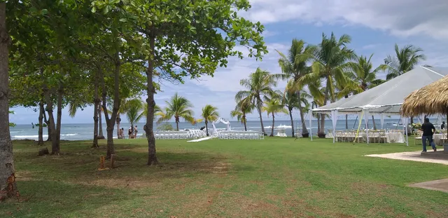 Playa Residencial Las Golondrinas, Hacienda Pinilla