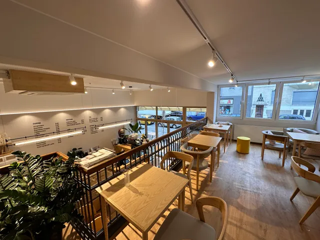 ONEONE11 Café & Bakery