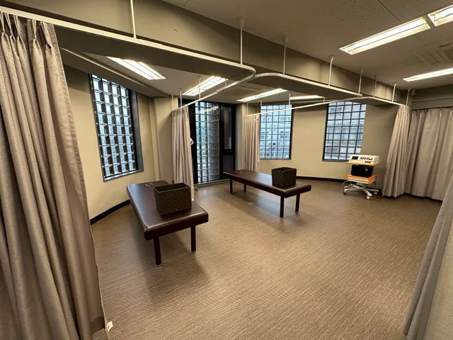 ENNE Massaggio Sportivo エンネ・スポーツマッサージ治療院