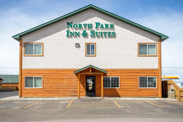 North Park Inn & Suites