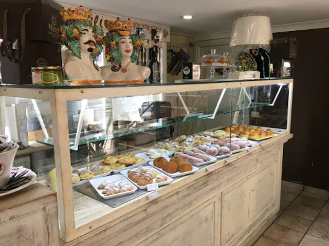 MIZZICA Bar- Pasticceria- Tavola calda Siciliana
