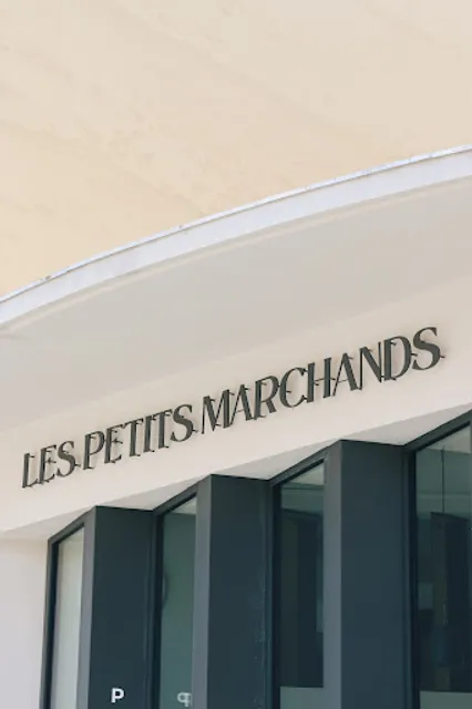 Les Petits Marchands