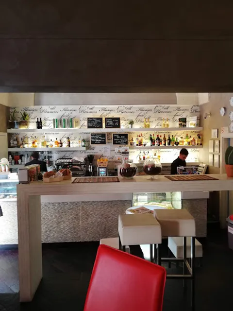 Al37rosso caffetteria