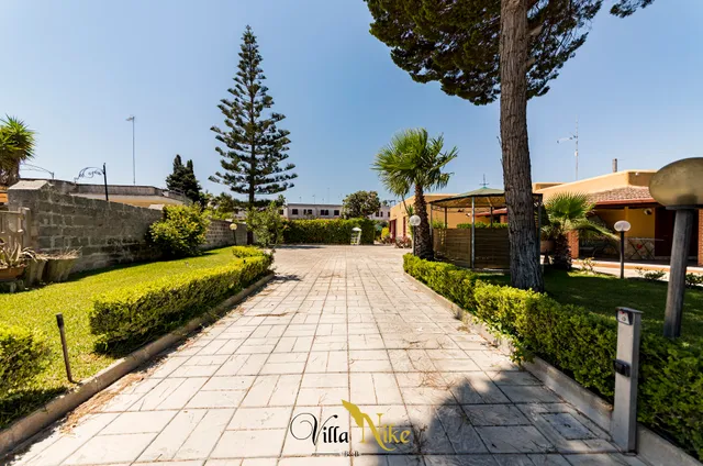 Villa Nike - Bed And Breakfast