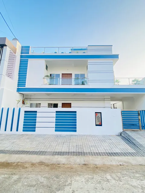 The Autumn Leaves Bhopal