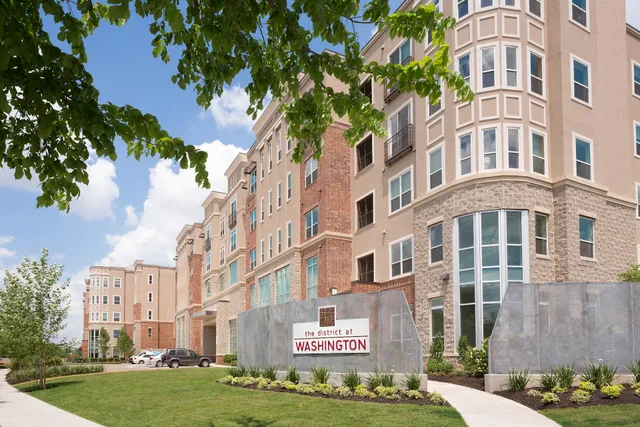 District at Washington Apartments