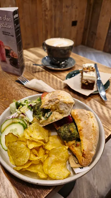 Esquires Coffee Alton