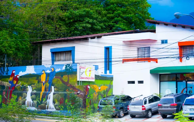 Guacamaya Inn Hotel