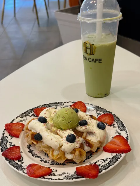 HTea Cafe, Boba, Bakery