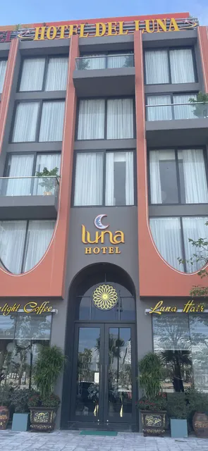 Hotel Del Luna
