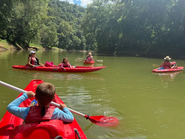 Mammoth Cave Canoes & Kayak