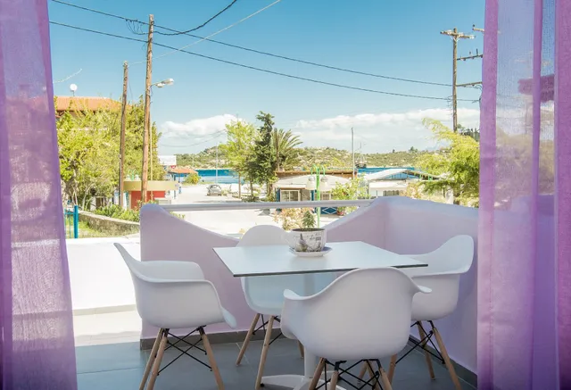 Ormos View Apartments