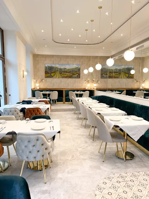 Al Zaytouna Restaurant